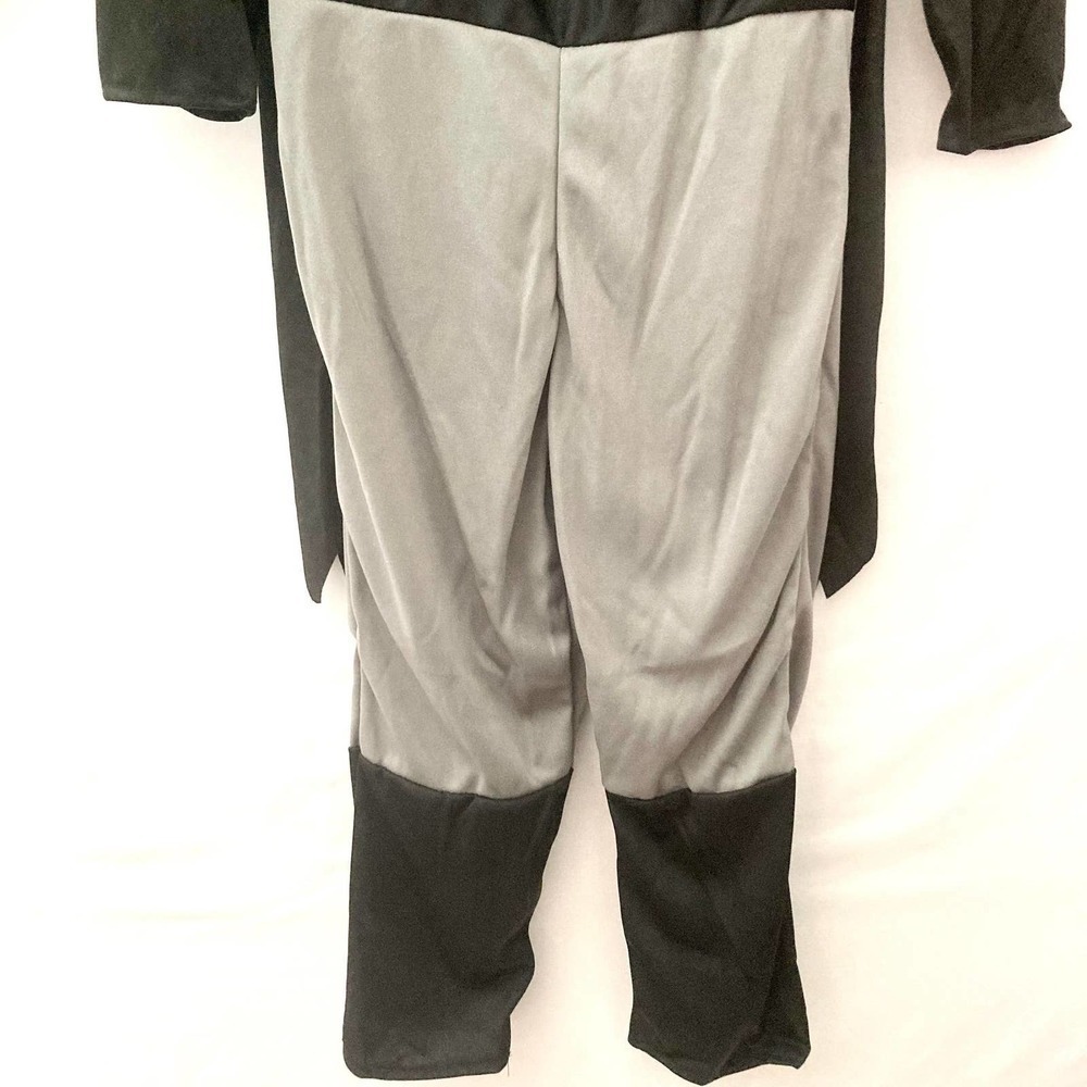Boy's Small Batman Padded Costume - Picture 6 of 8